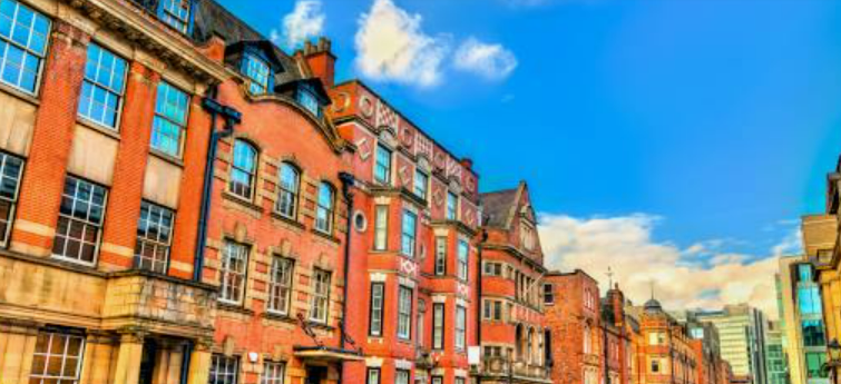 Birmingham – modern city and smart lounges