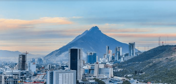 Monterrey — San Pedro y Fundidora