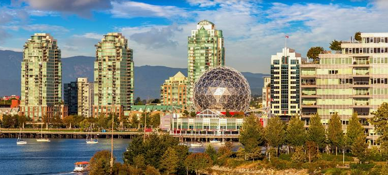 Vancouver — mountains, seawall, creative districts