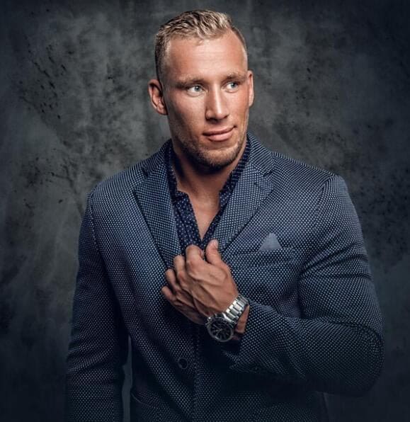 Cape Coast fort and ocean views