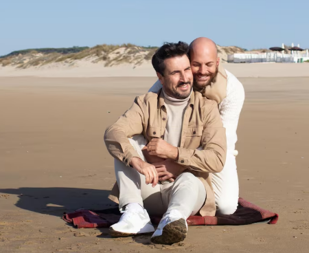 Cenk, Ankara’da teknoloji uzmanı